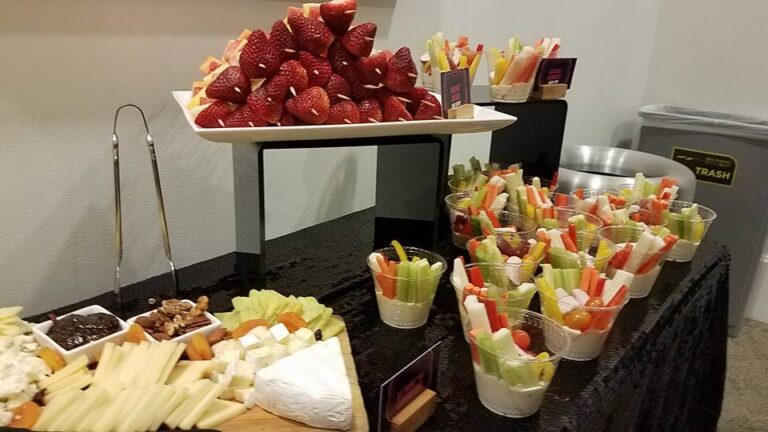 How to Throw A 2017 Radio Disney Music Awards Viewing Party