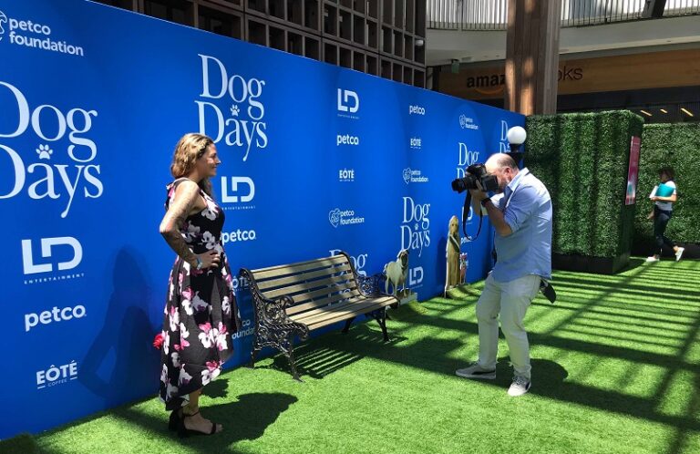 Food, Fun, & Celebrity Sightings at the Dog Days Green Carpet Premiere! | #DogDays