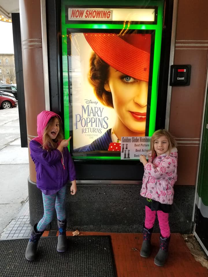 mary poppins returns theater