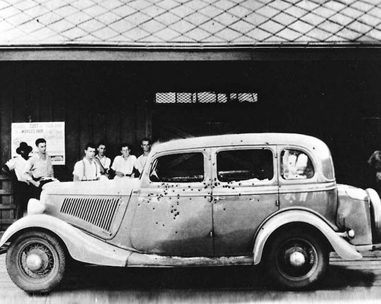 bonnie and clyde the highwaymen car