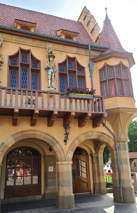 2020 food and wine remy hide and squeak epcot germany