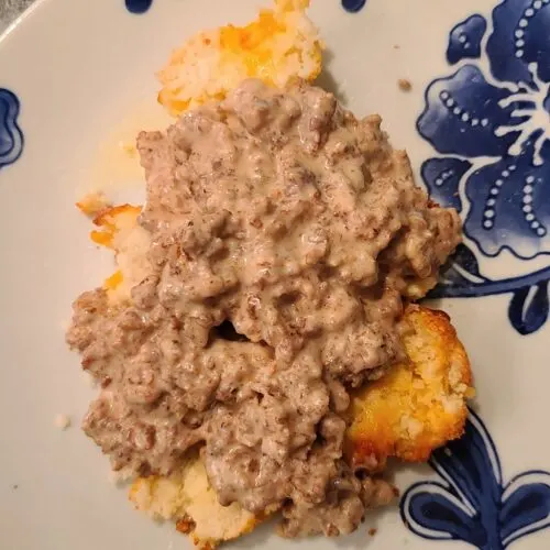 keto biscuits and gravy recipe