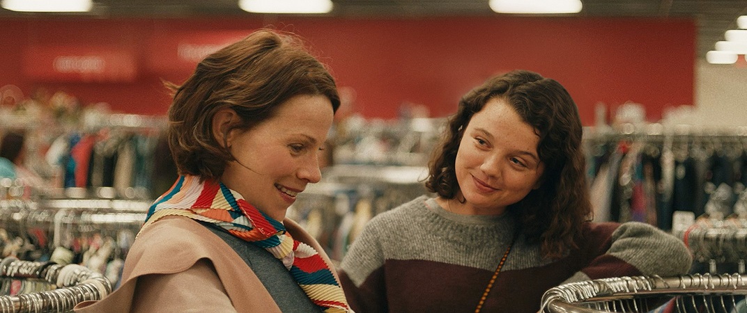 Paper Spiders Review: A Powerful Coming Of Age Film paper spiders movie review