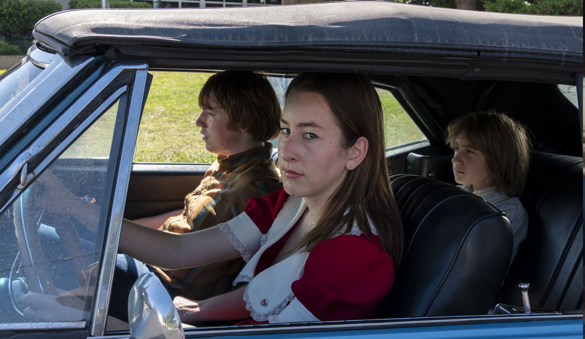 Licorice Pizza Is Entertaining, But Also Disjointed licorice pizza movie review