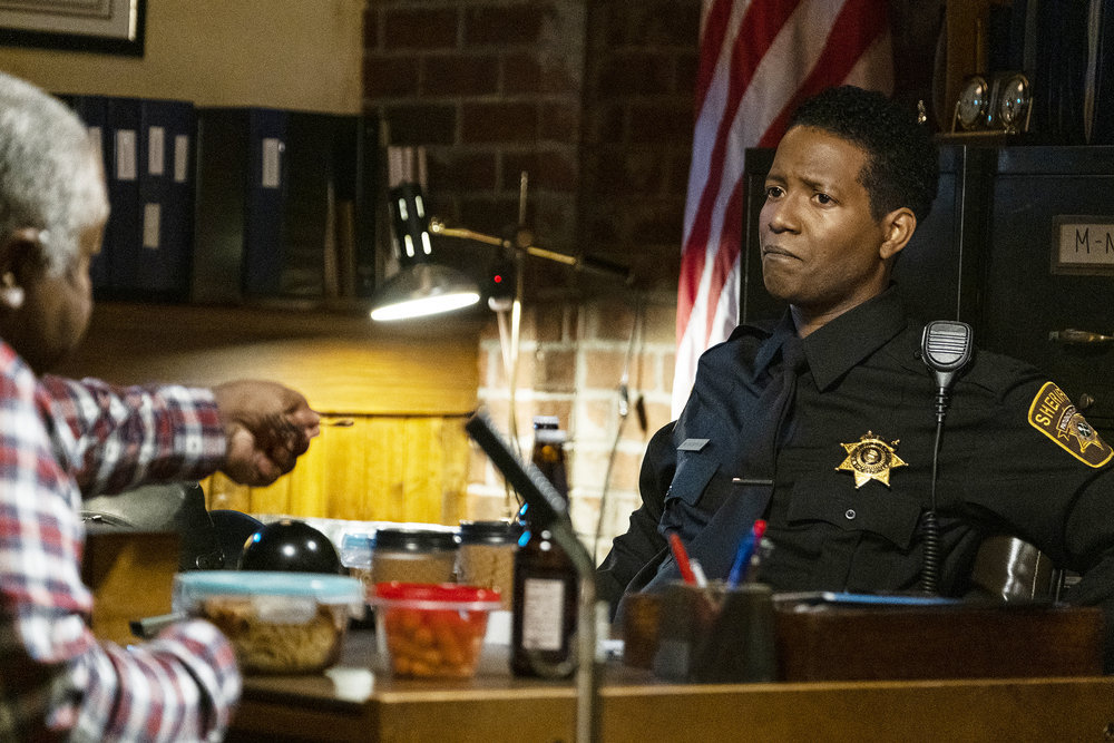 resident alien season 2 review