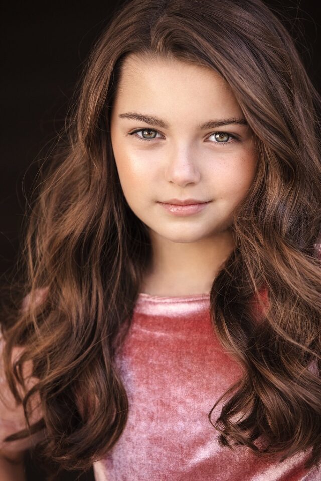 No Exit Cast Praises Young Mila Harris & More In Interview