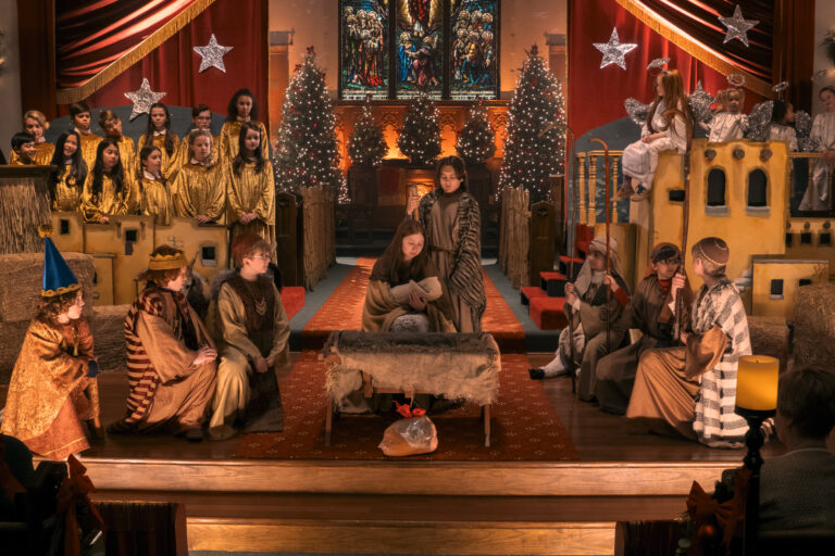 The Best Christmas Pageant Ever Review: Charming & Fun!