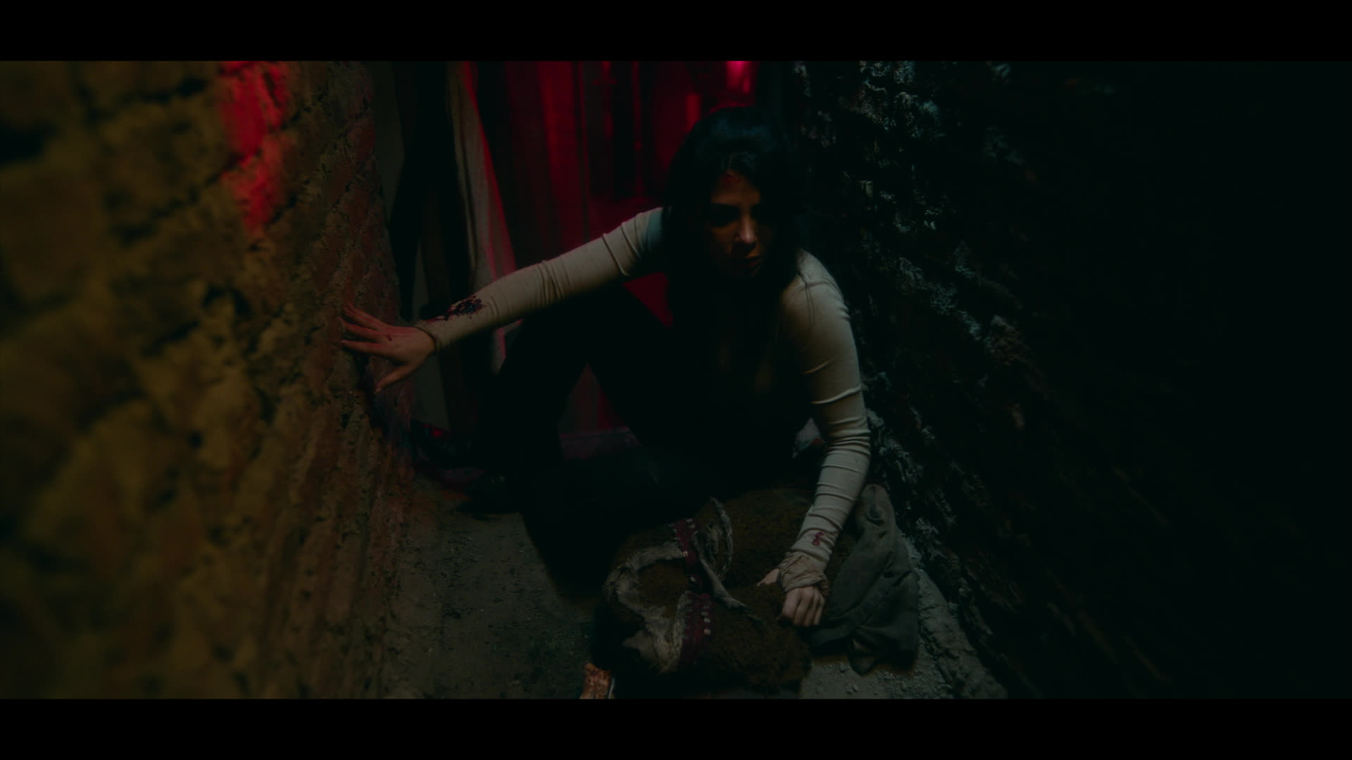 Rosario Review: An Effective, Fast-Paced Horror Film