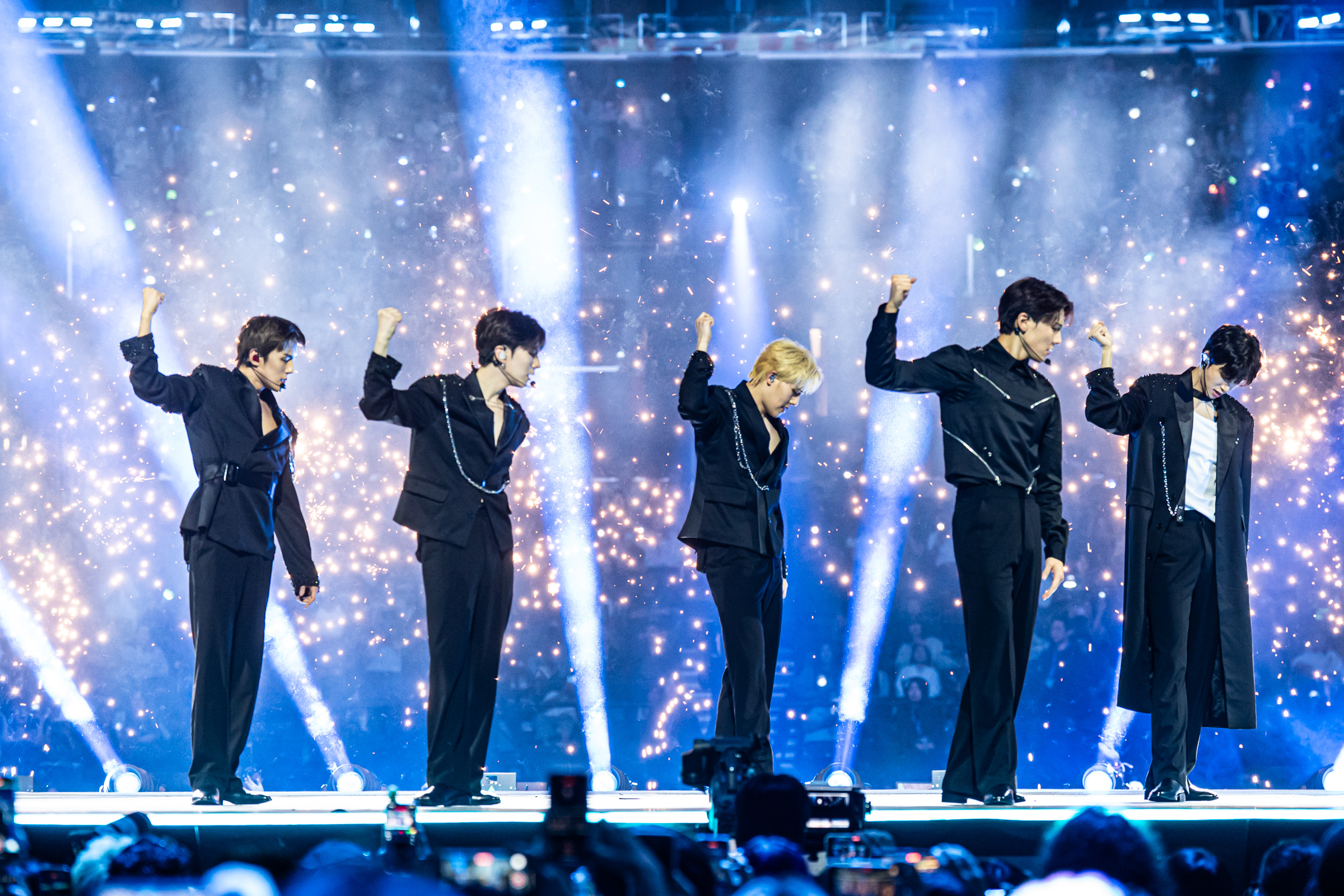 A K-Pop Newbie’s Guide to KCON LA 2025: My First Time and Why I’m Already Hooked A K-Pop Newbie's Guide to KCON LA 2025: My First Time and Why I'm Already Hooked