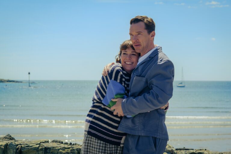 The Roses Review: Hilarious, Charming, & Tons Of Fun